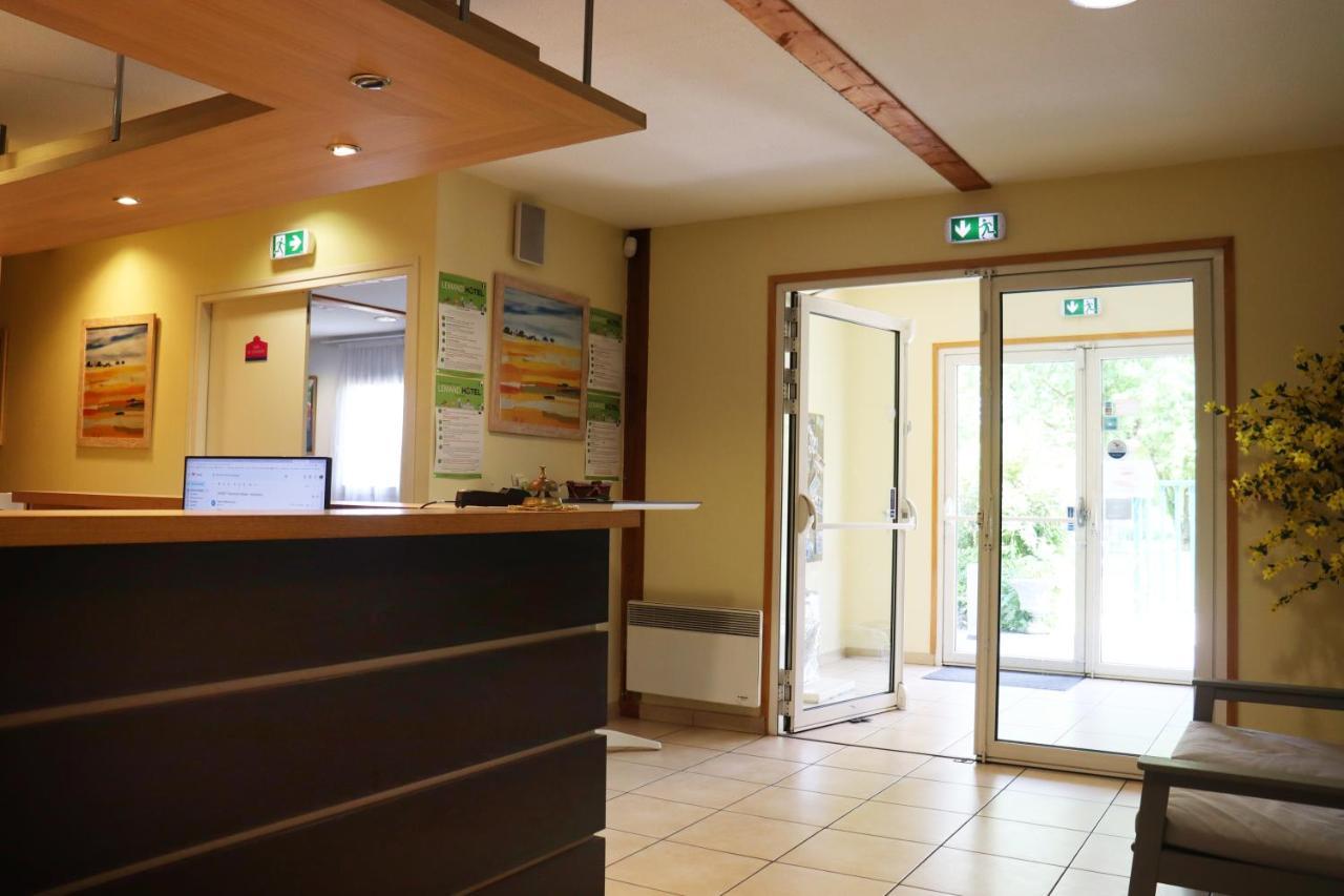 Hotel Lemand Lyon Est - Villefontaine Exteriör bild